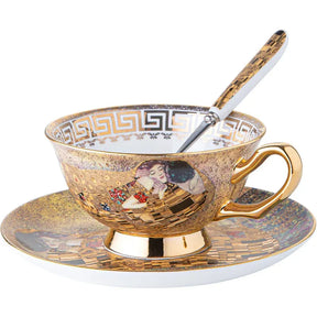 Conjunto de café europeu osso china xícara de café e pires conjunto luxo retro porcelana copo para presente aniversário casal conjunto com caixa presente